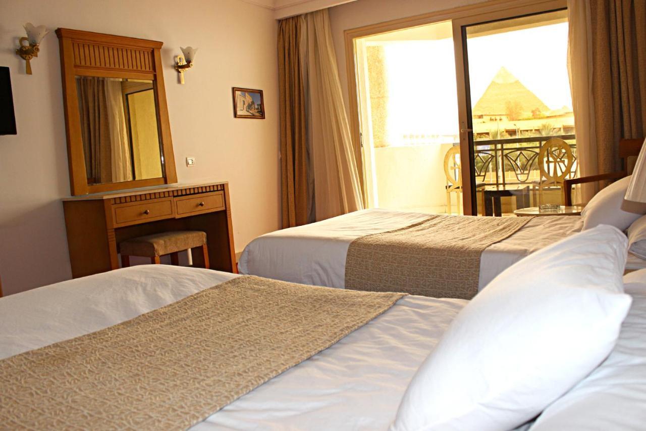 Regency Pyramids Hotel Kafret el-Gabal エクステリア 写真