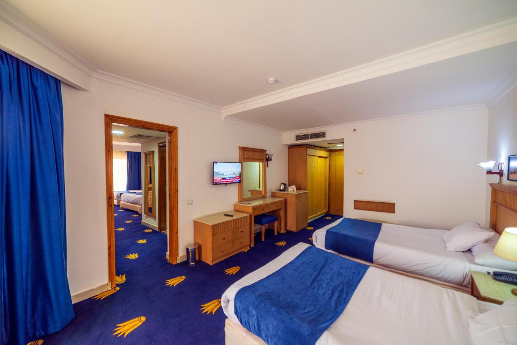 Regency Pyramids Hotel Kafret el-Gabal エクステリア 写真