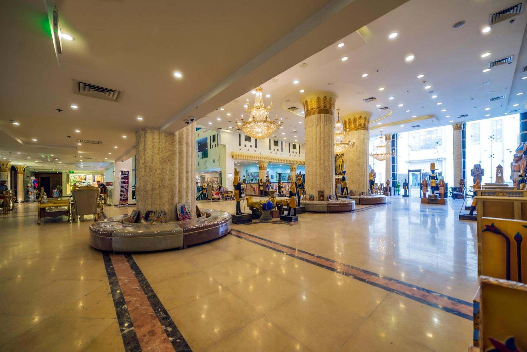 Regency Pyramids Hotel Kafret el-Gabal エクステリア 写真