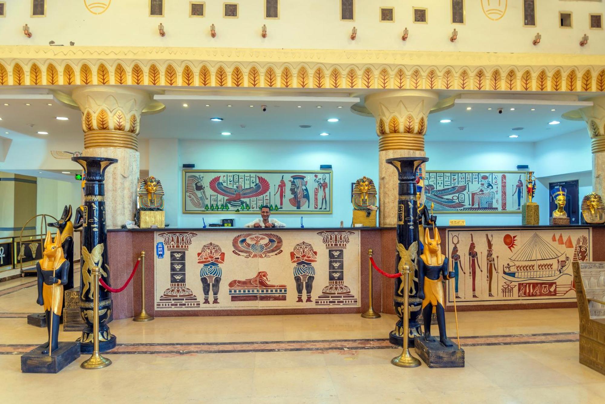 Regency Pyramids Hotel Kafret el-Gabal エクステリア 写真