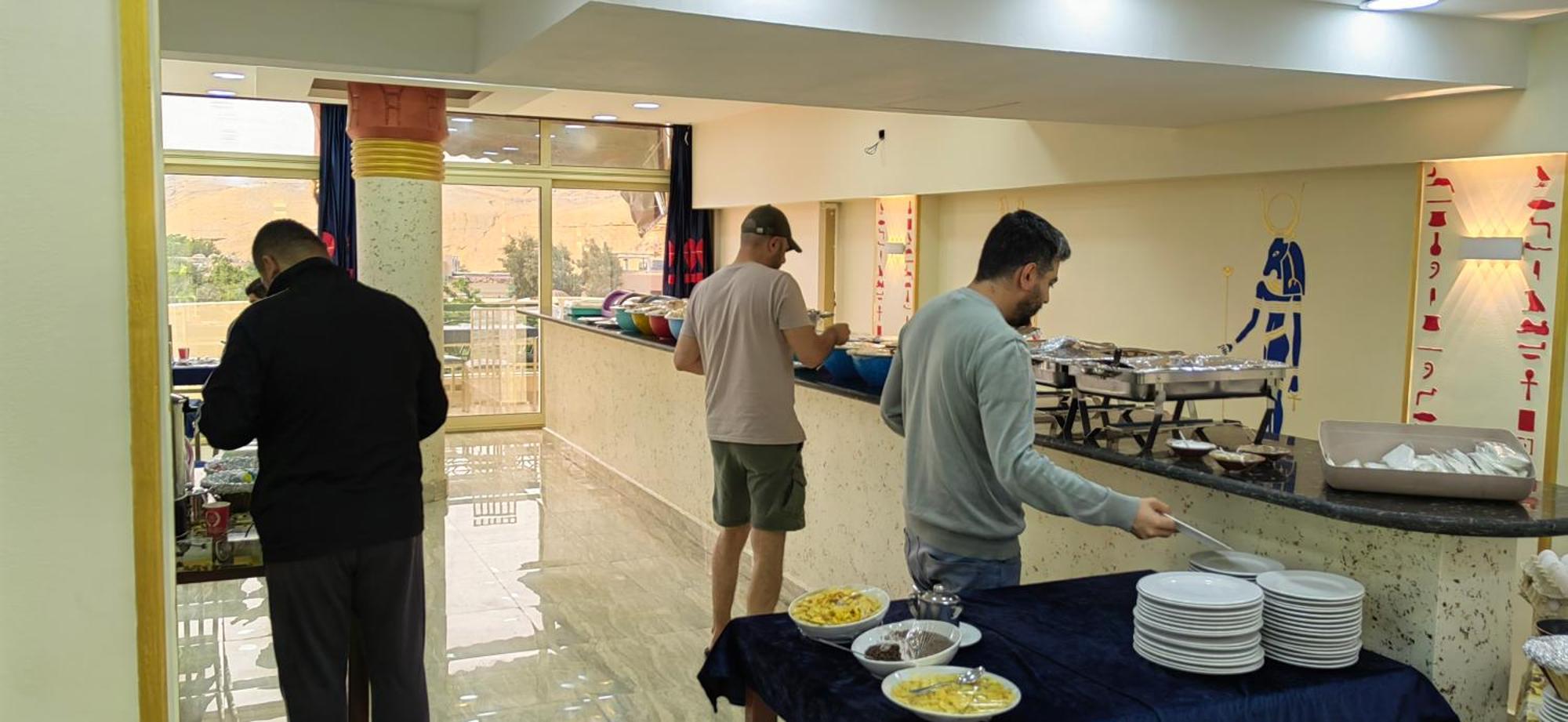 Regency Pyramids Hotel Kafret el-Gabal エクステリア 写真